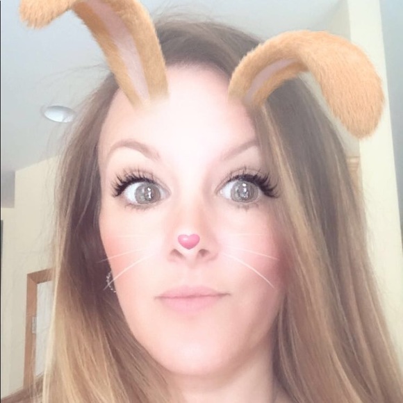 Meet your Posher - Picture 3 of 3